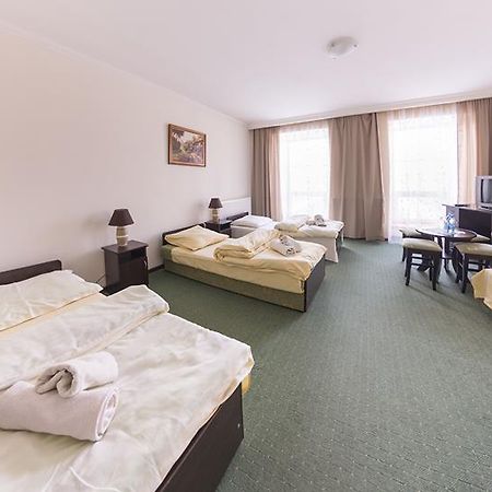 Żywiec Stary Dwor Bed & Breakfast エクステリア 写真