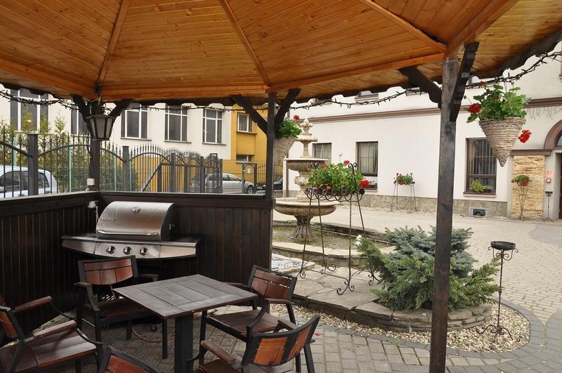 Żywiec Stary Dwor Bed & Breakfast エクステリア 写真