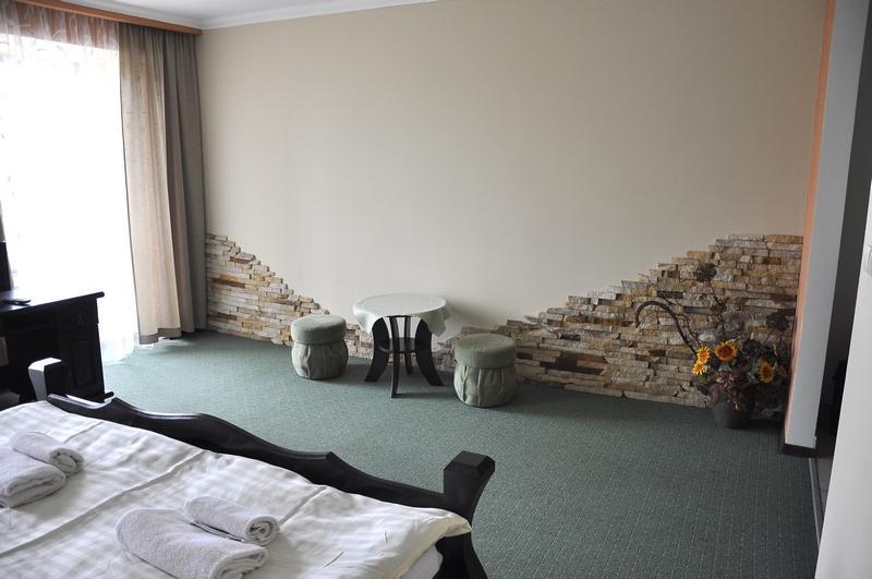 Żywiec Stary Dwor Bed & Breakfast エクステリア 写真