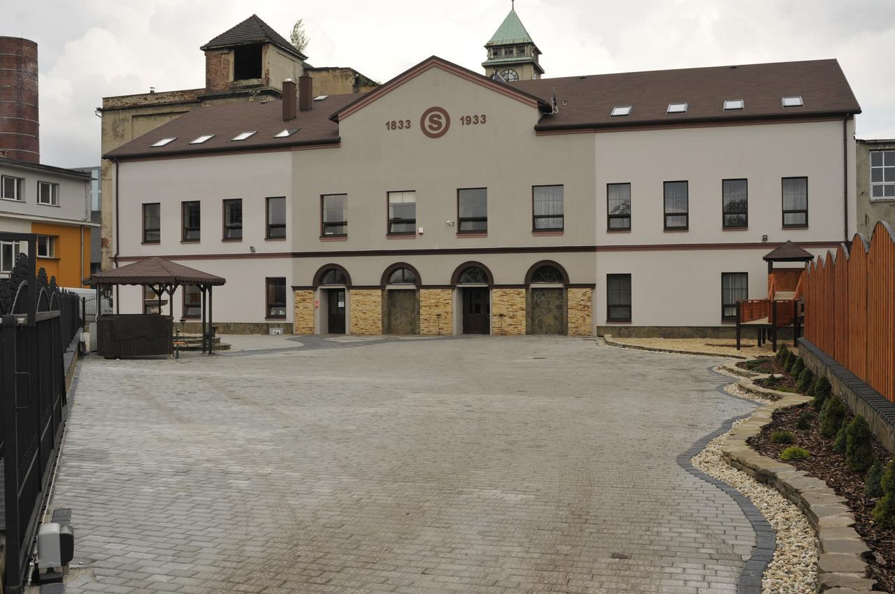 Żywiec Stary Dwor Bed & Breakfast エクステリア 写真
